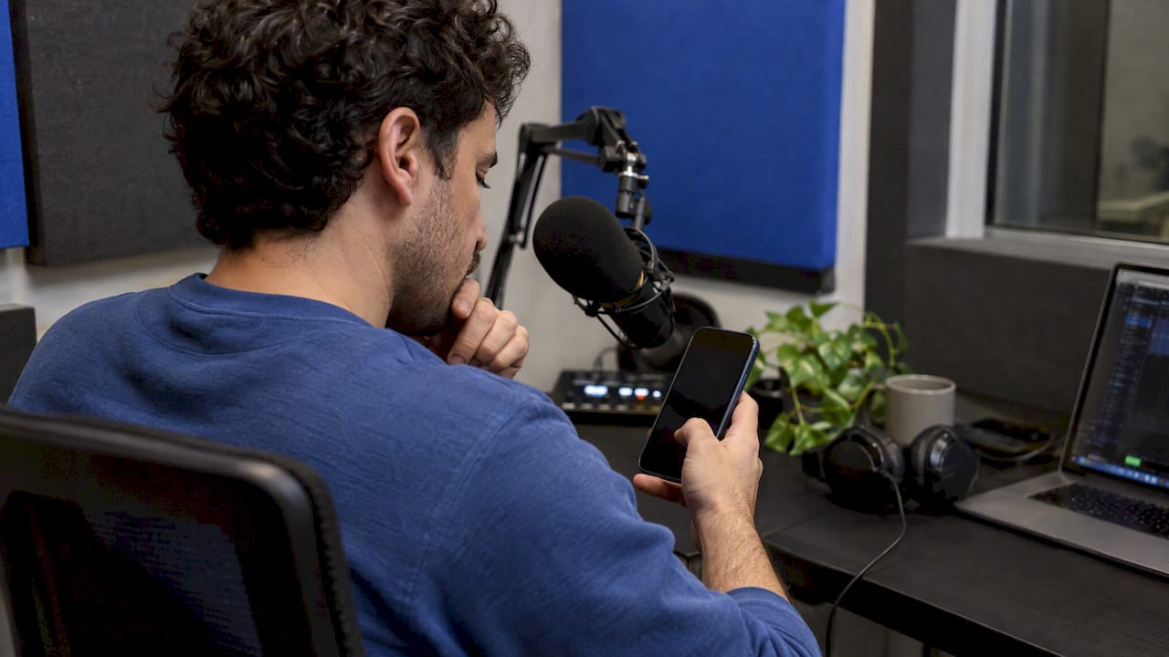 Grow Your Podcast Audience in 90 Days With Three Repeatable Moves
