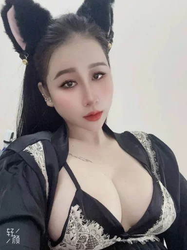 ساره القحبه