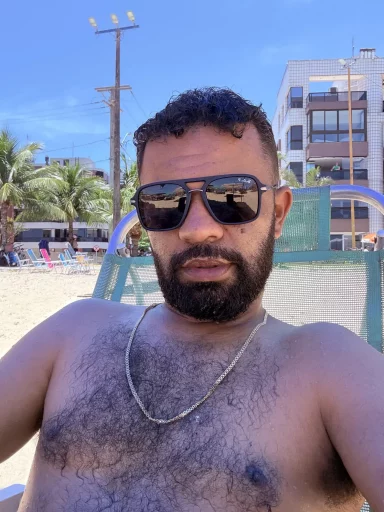 DJ