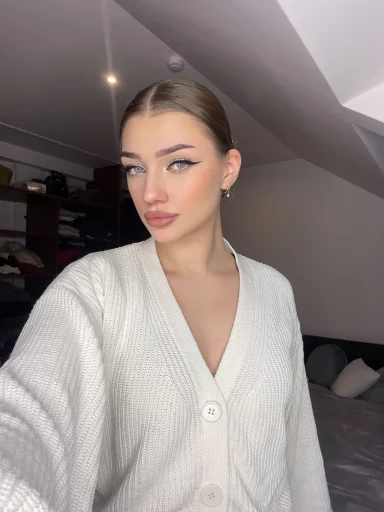 Amira