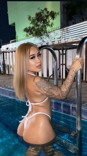Kylie _orn03