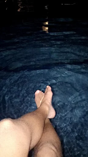 Legs and feet