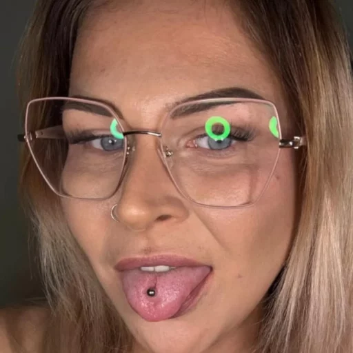 Scarlet stacey